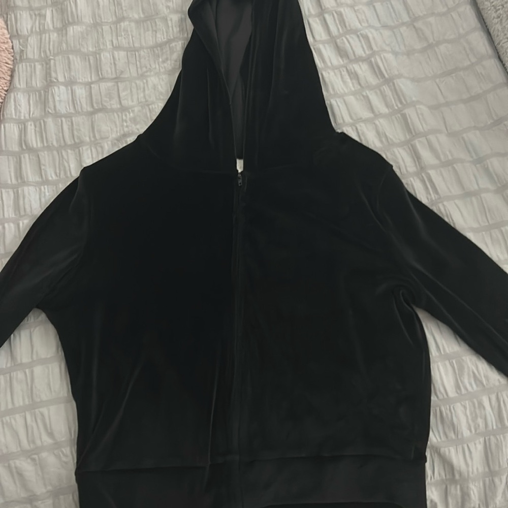 Suzette collection black zip up